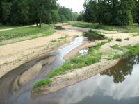 Naturnaher Abschnitt der Neiße im Muskauer Park © A. von Lührte