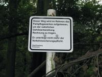 Wegeauflassung aus Artenschutzgründen im Gartendenkmal und FFH-Gebiet Bamberger Hain. © A. von Lührte