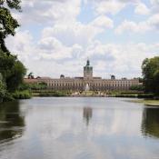 Schlossgarten Charlottenburg - Wasser als Spiegelfläche © N. A. Klöhn